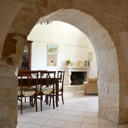 Il Trullo Delle Rondini Feriehus